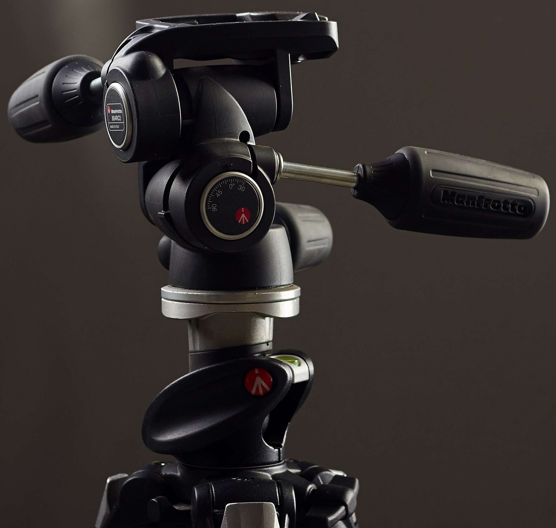 camera tripod recording setup