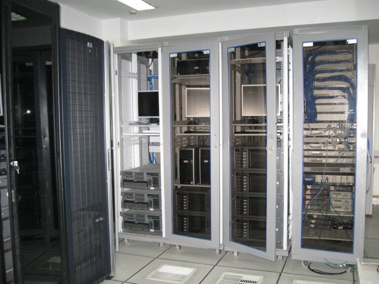 server room status lights