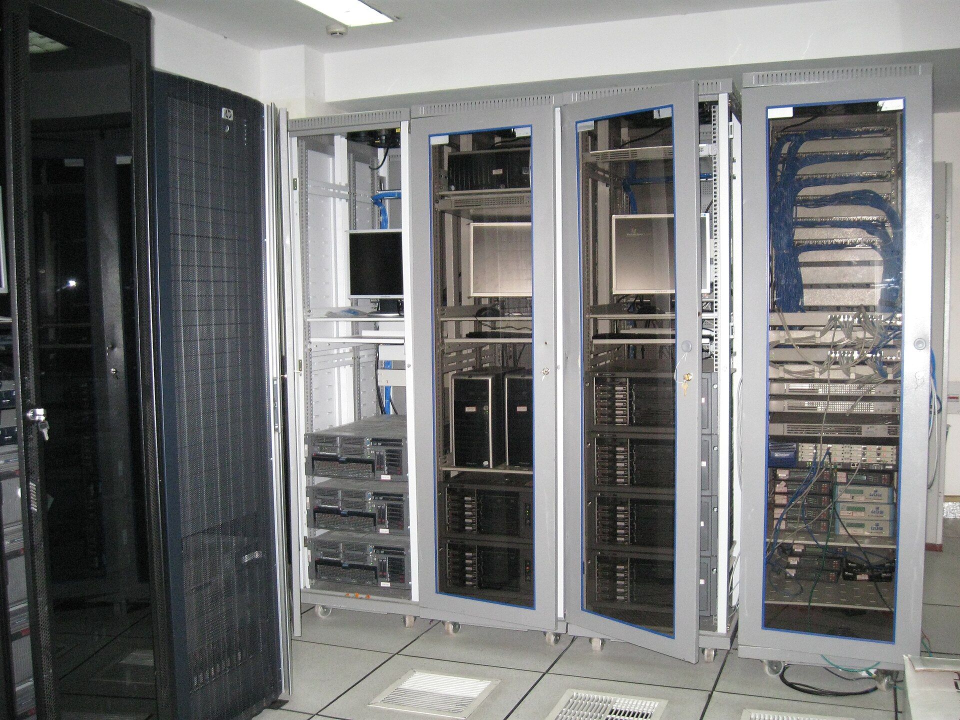server room status lights
